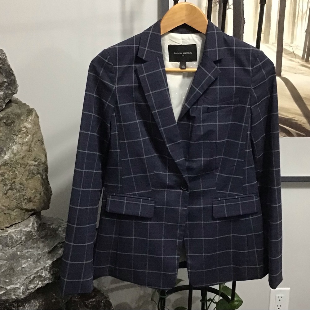 Banana Republic blue and white blazer